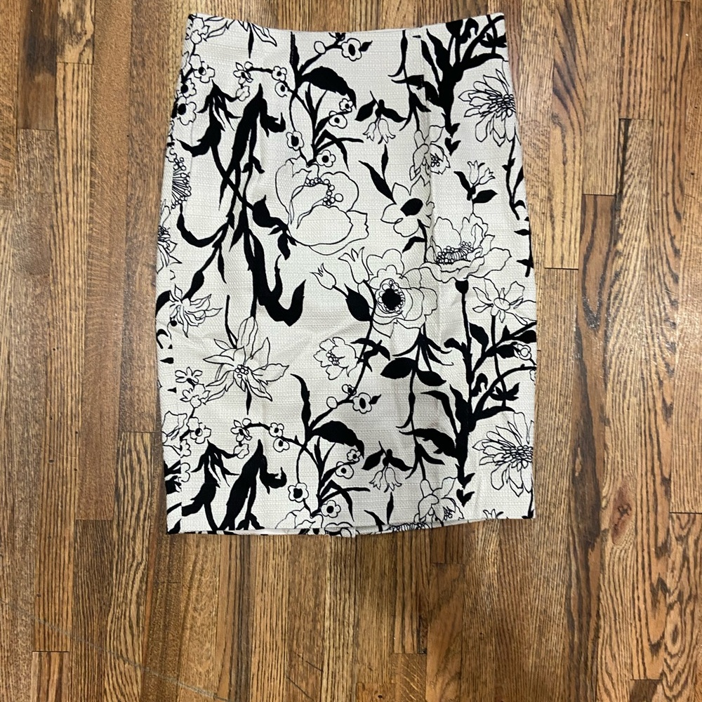 Women skirt